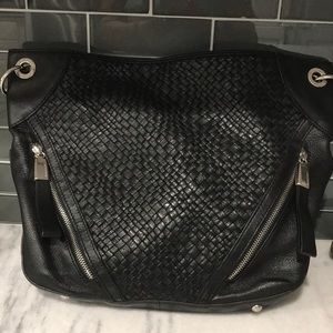 B Makowsky shoulder bag. In good condition.